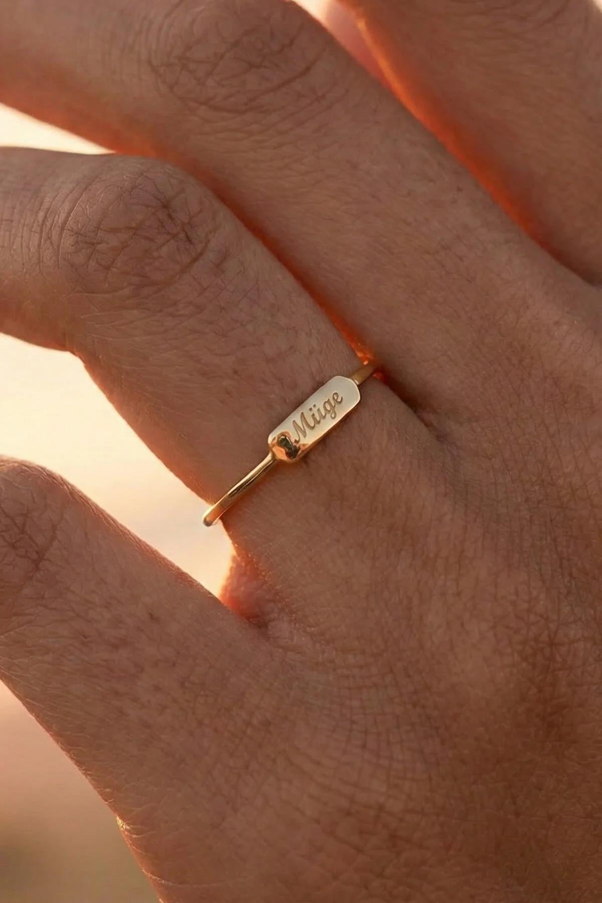 14ct Gold Rectangle Bar Signet Ring