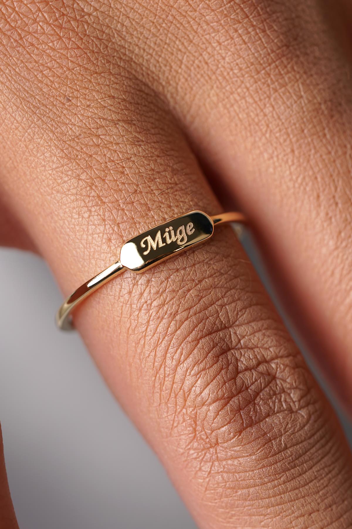 14ct Gold Rectangle Bar Signet Ring
