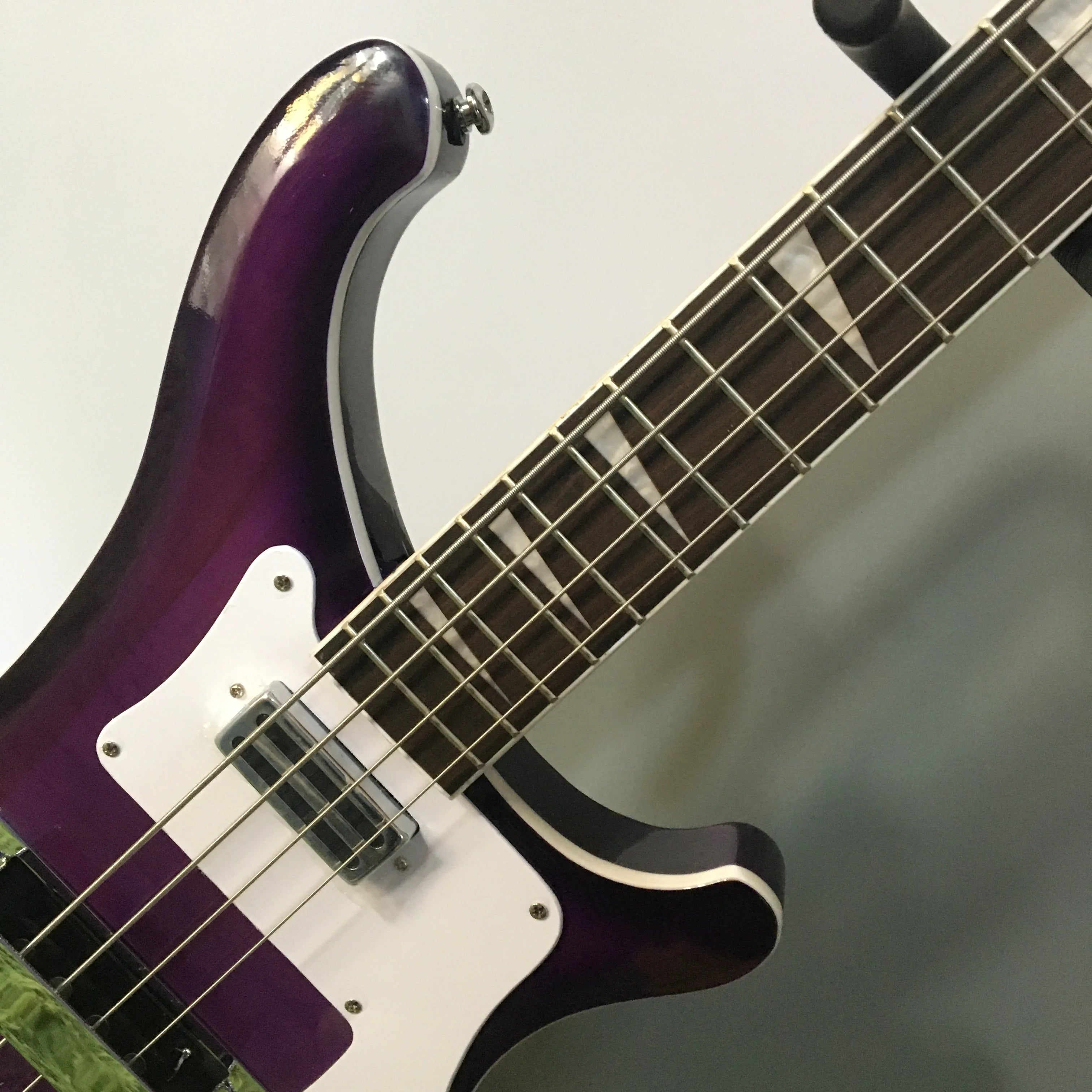 Oem High Grade 4/5 Strings Solid Mahogany Body Rosewood Fretboard Purple 4/4 Size Professional Use High-quality Active Guitar