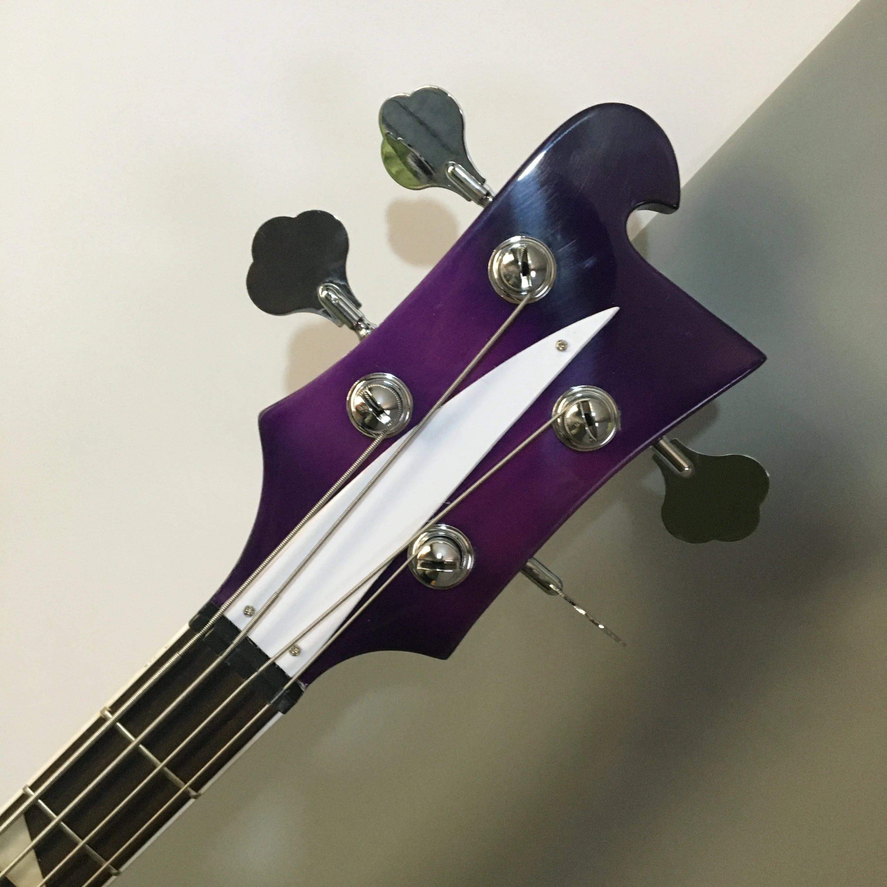 Oem High Grade 4/5 Strings Solid Mahogany Body Rosewood Fretboard Purple 4/4 Size Professional Use High-quality Active Guitar