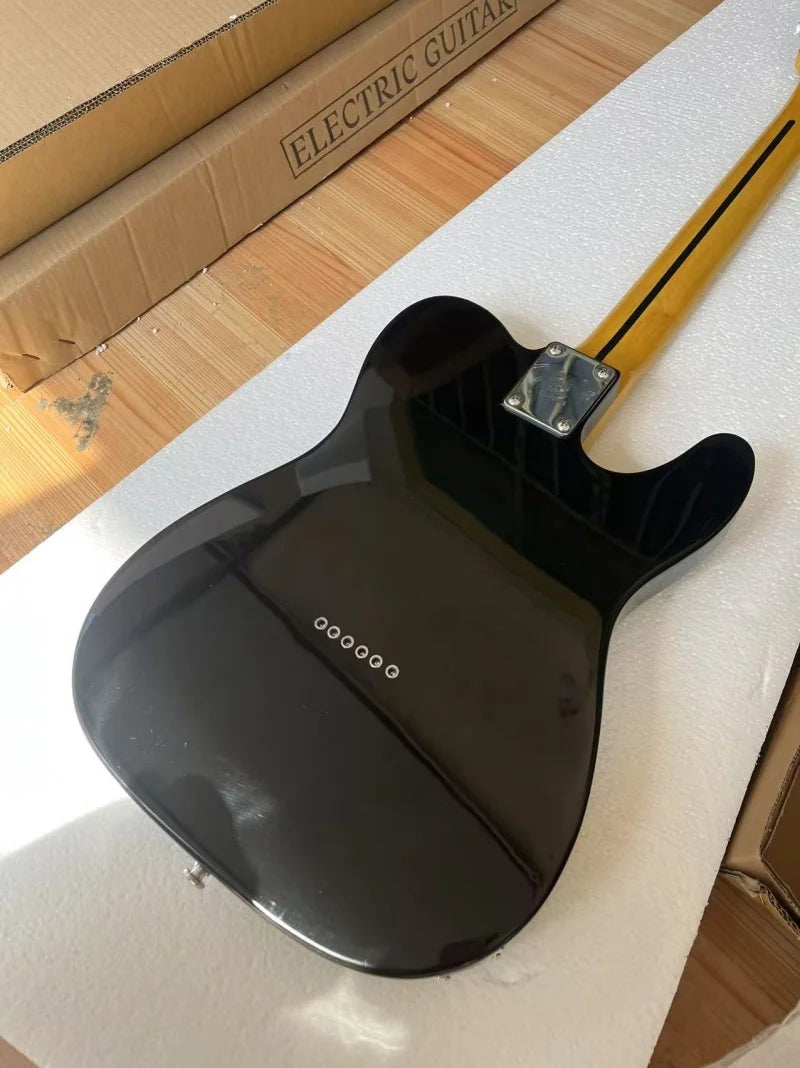 Left-handed 6-string electric guitar，Maple neck，High gloss black body，String through the body，Solid wood quality, free delivery
