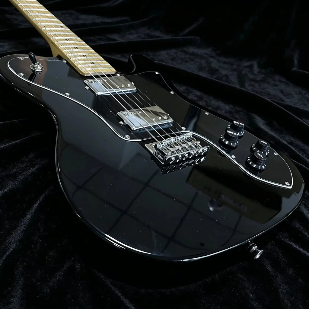 Costom 6-String Electric Guitar Maple Neck High Gloss Black Body String Through the Body Solid Wood Quality Free Shipping